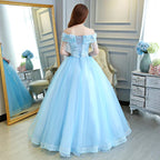 Abito principesco lussuoso azzurro chiaro con spalle scoperte modello Y309