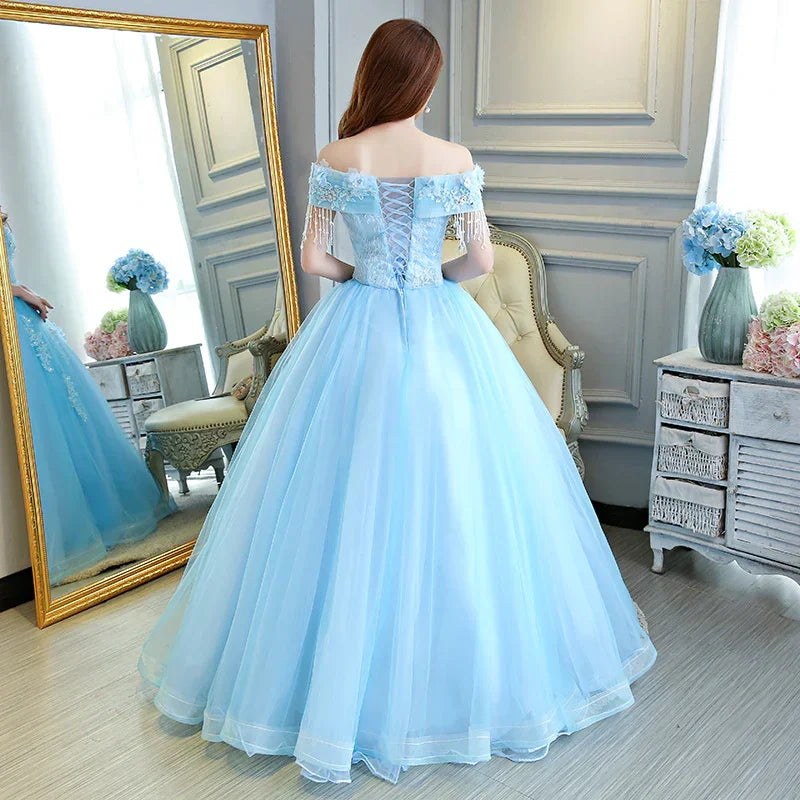 Abito principesco lussuoso azzurro chiaro con spalle scoperte modello Y309