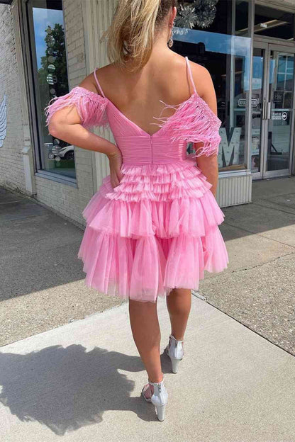 Thea | Vestido de fiesta de tul rosa brillante con plumas y corte en A