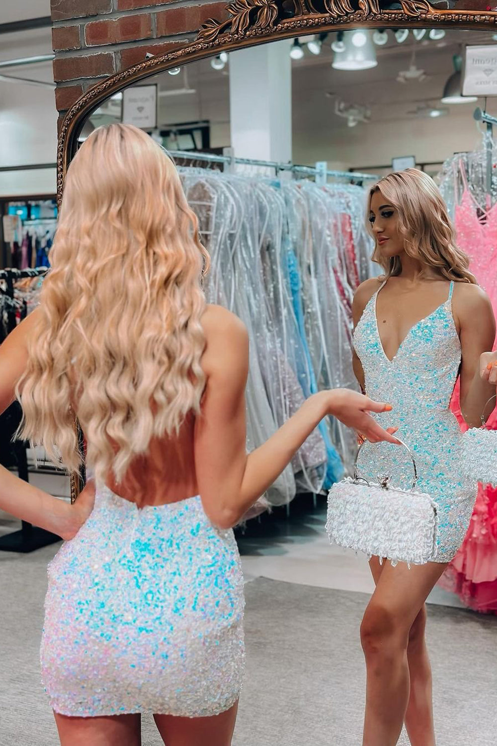 Evadne | Vestido de fiesta con lentejuelas y tirantes finos