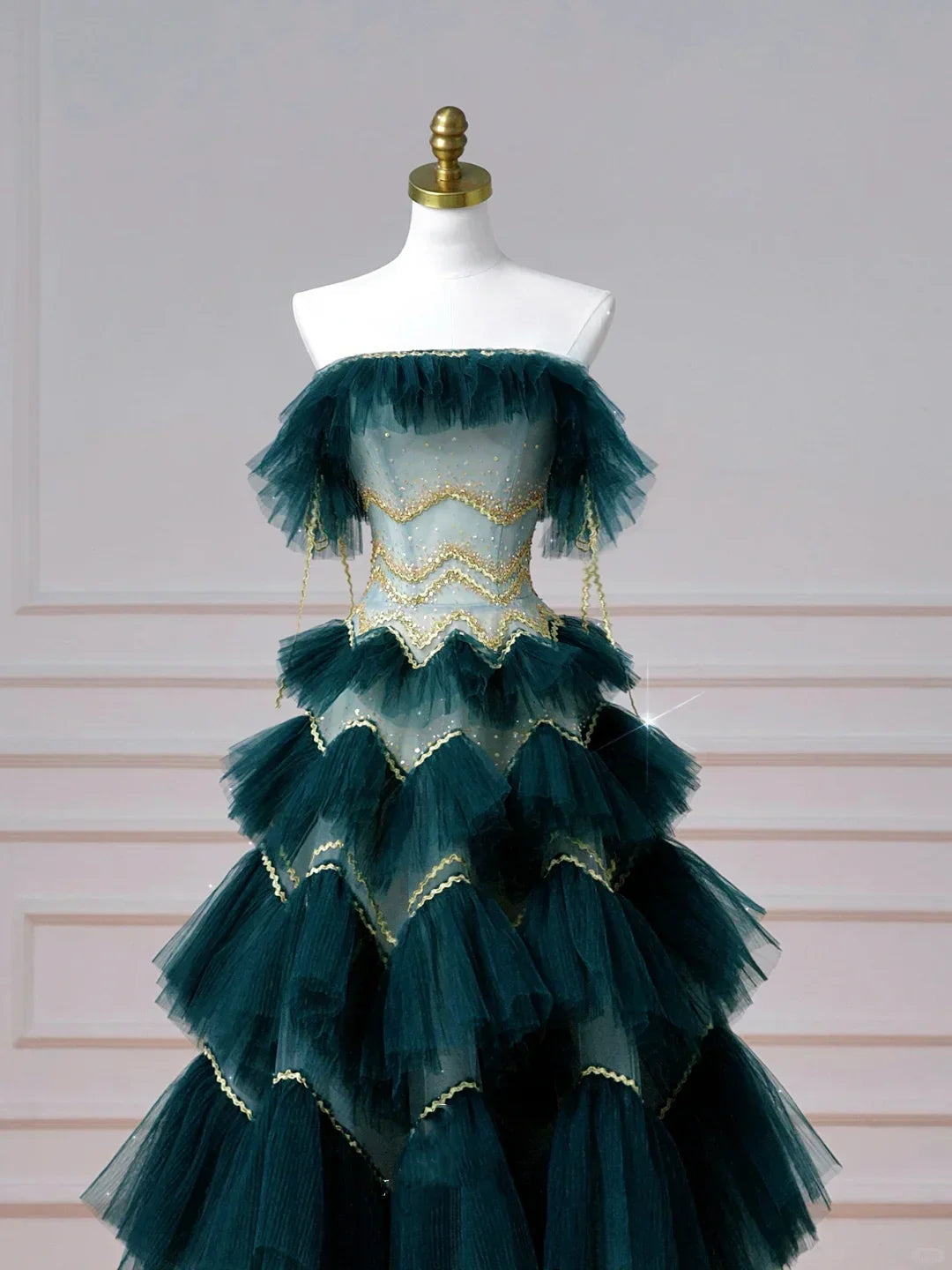 Abito da sera verde scuro vintage in tulle con paillettes a strati, linea a trapezio, senza spalline, modello Y8606