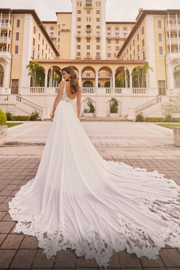 White Long A-line V-neck Chiffon Lace Backless Wedding Dresses with Slit