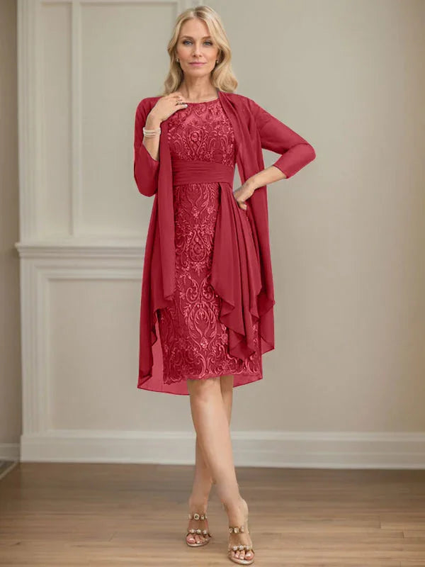 Abito da madre della sposa in pizzo e chiffon con gonna a colonna a effetto illusion fino al ginocchio, con balze a cascata e paillettes