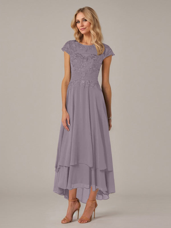 Robe de mère de la mariée en dentelle en mousseline asymétrique à encolure bateau illusion et plis avec appliqué, coupe en A