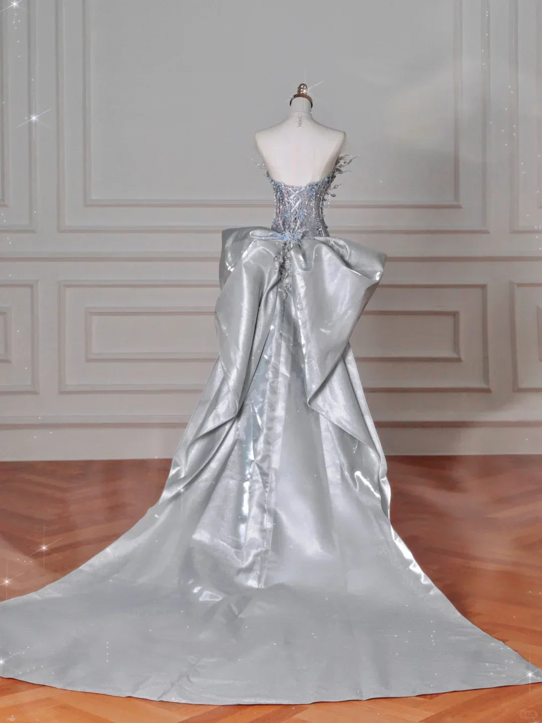 Abito da sera lungo da sirena con perline 3D e paillettes argento di lusso, abito lungo da ballo con fiocco Y8640