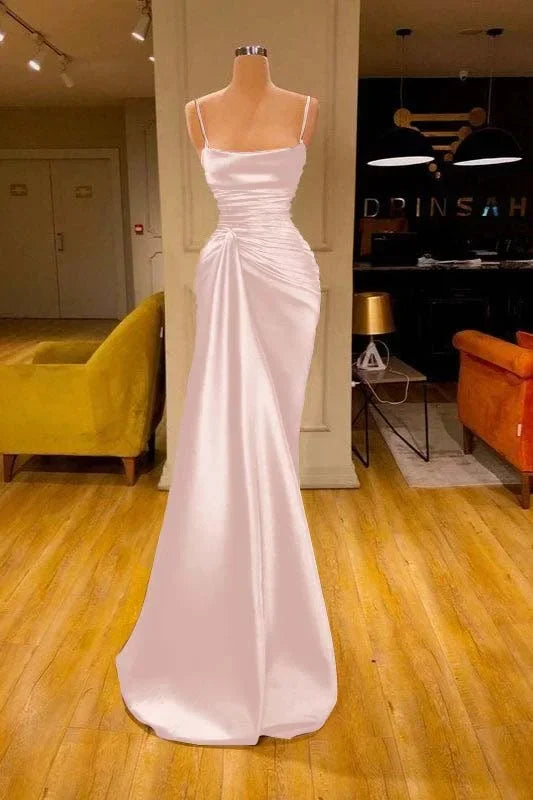 Incantevole abito da sera lungo color bordeaux con spalline sottili, pieghettato, a sirena, modello 6868