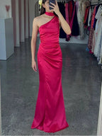 Elegante abito lungo da sera in raso rosa acceso con spalla scoperta modello Y8419