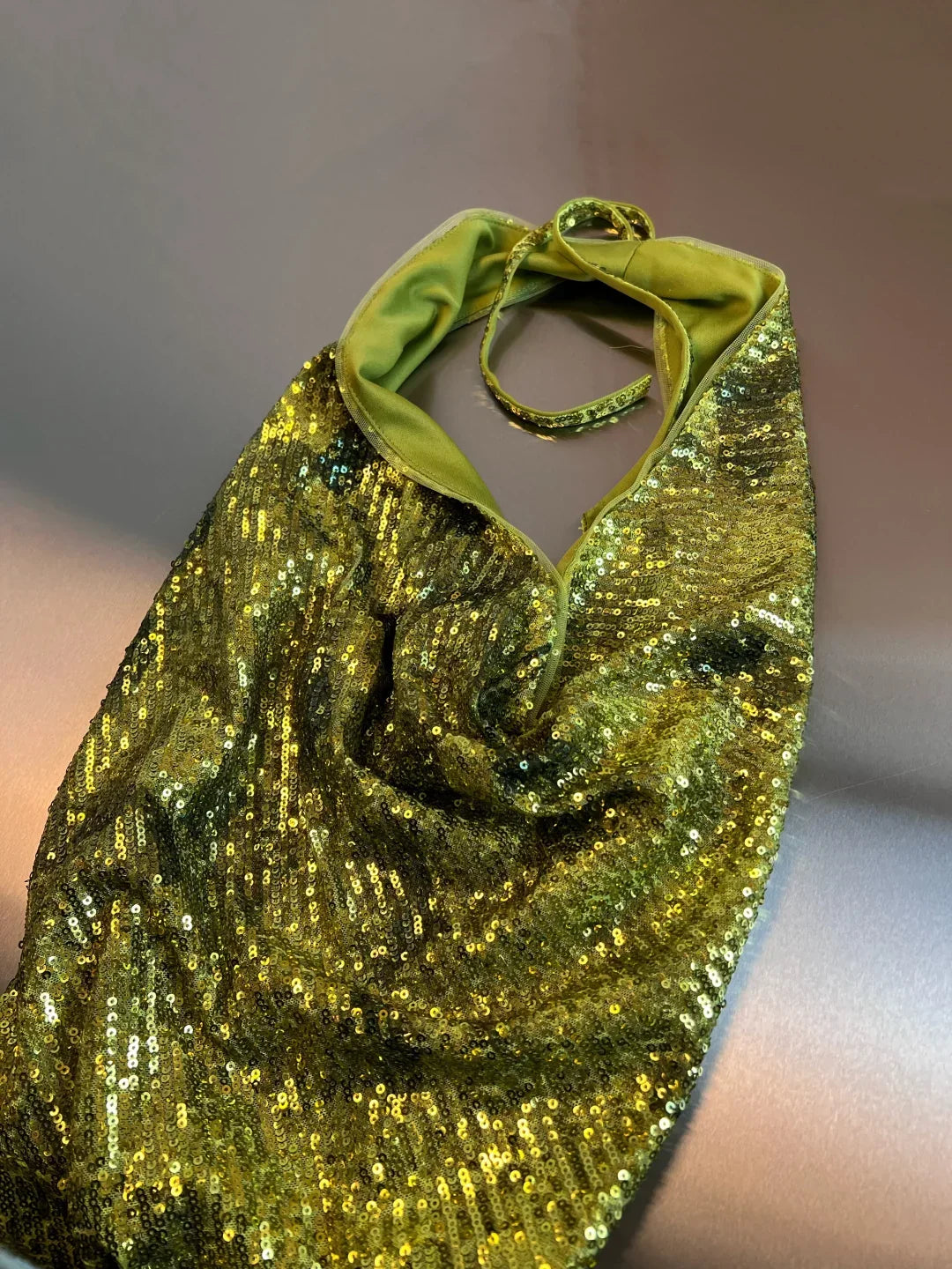 Splendido abito da sera verde smeraldo con paillettes, senza schiena, stile sirena lungo, modello Y8647