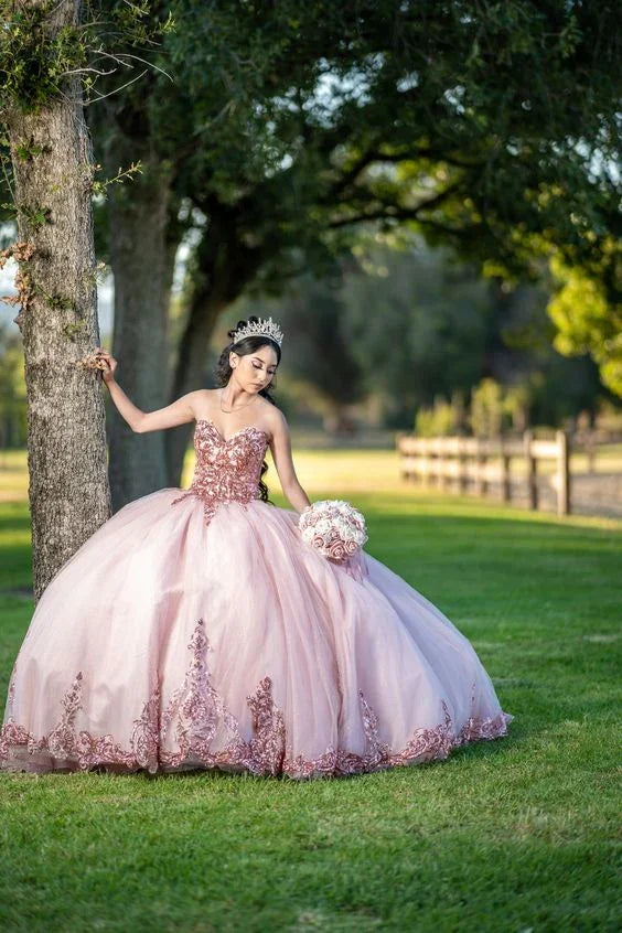 Wunderschönes Ballkleid mit Herzausschnitt für die Quinceañera, Kleid für den 16. Geburtstag Y6974