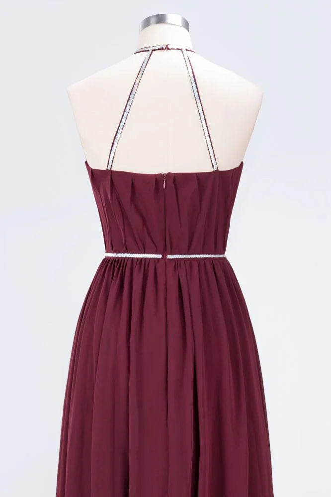 فستان وصيفة العروس بطول الأرض بدون أكمام من الشيفون بقصة على شكل حرف A مع وشاح مزين بالخرز