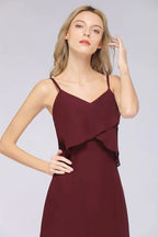 Vestido de Dama de Honra em Chiffon com Alças Finas, Decote em V e Corte em A, Sem Mangas