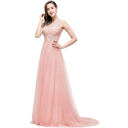 A-Linien-Abendkleid aus Tüll mit Hofschleppe und Applikationen
