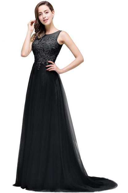 A-Linien-Abendkleid aus Tüll mit Hofschleppe und Applikationen