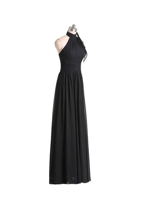 Abito da damigella d'onore nero in chiffon lungo fino al pavimento con scollo all'americana a linea ad A e pieghe BD019