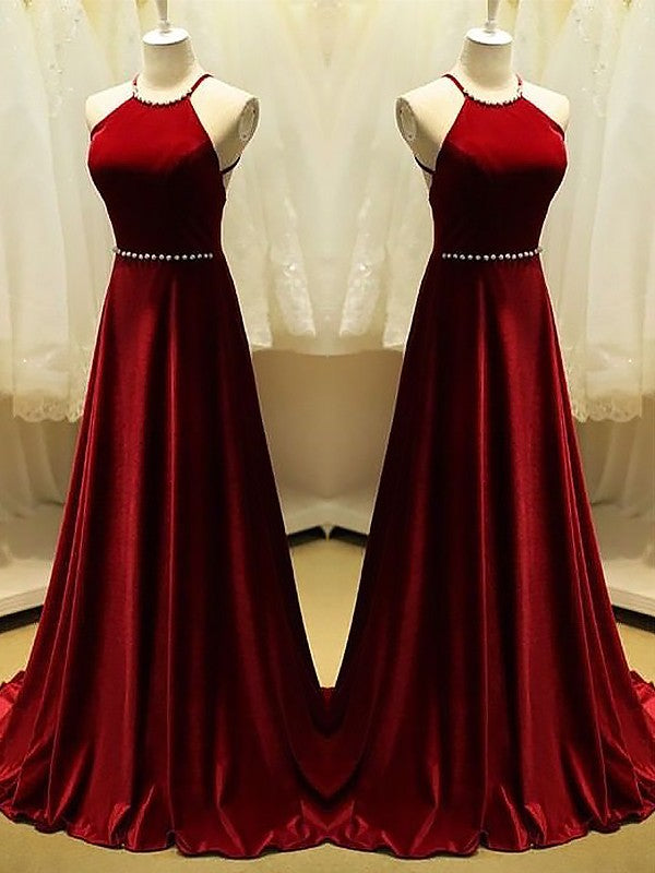 Abito da sera in raso senza maniche con scollo a halter e perline, linea a trapezio