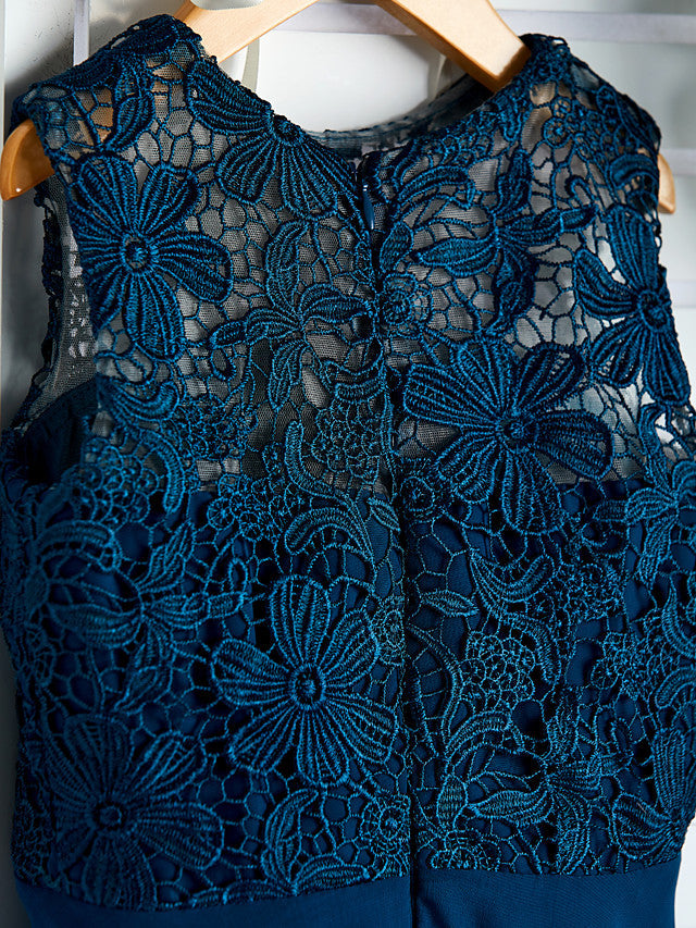Robe de demoiselle d'honneur junior asymétrique en mousseline de soie et dentelle à col en V