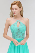 فستان وصيفة العروس طويل بحمالات رفيعة وياقة على شكل فتحة مفتاح مع قماش دانتيل بتصميم خط A