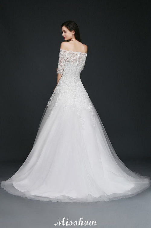 Abito da sposa in tulle con gonna a linea ad A, scollo a barca, strascico da cerimonia e bottoni