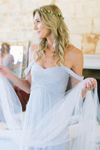 Abito da damigella d'onore azzurro chiaro in chiffon, linea a trapezio, lungo fino a terra, con scollo a barca BD065