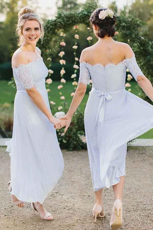 Abito da damigella azzurro chiaro in chiffon plissettato a linea A con scollo a barca e pizzo BD056