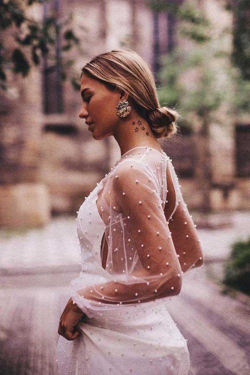 Vestidos de Noiva com Manga Comprida em Tule Transparente e Corte em A com Pérolas