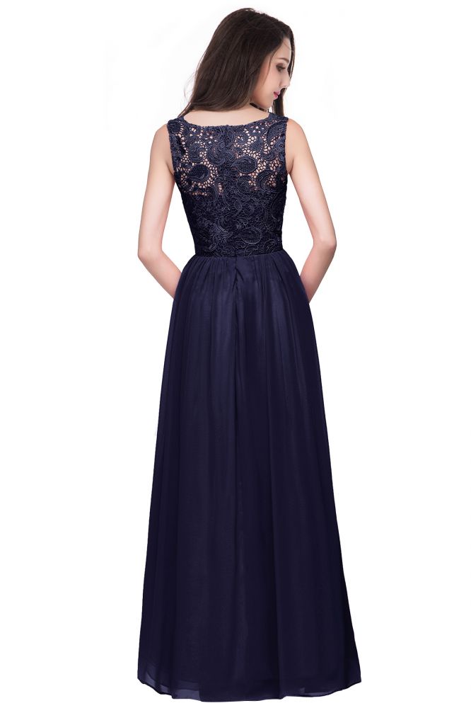 Abito da cerimonia lungo fino a terra con scollo rotondo, senza maniche, linea a trapezio, corpetto in pizzo e chiffon