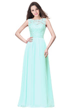 Abito da cerimonia lungo fino a terra con scollo rotondo, senza maniche, linea a trapezio, corpetto in pizzo e chiffon