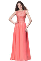 Abito da cerimonia lungo fino a terra con scollo rotondo, senza maniche, linea a trapezio, corpetto in pizzo e chiffon