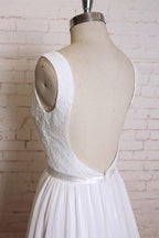 Abito da sposa a linea ad A con spalline, gonna a sirena, chiffon, applicazioni e schiena scoperta