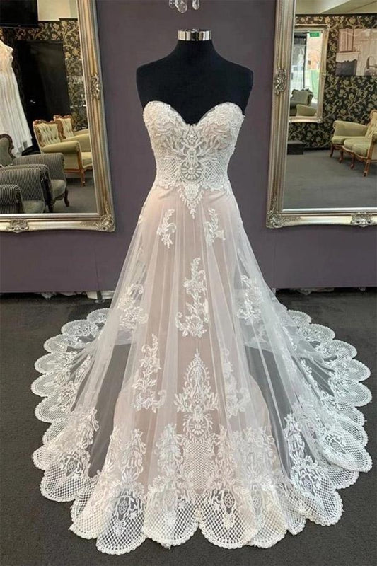 Robe de mariée trapèze à appliques sans manches et décolleté en cœur WD507