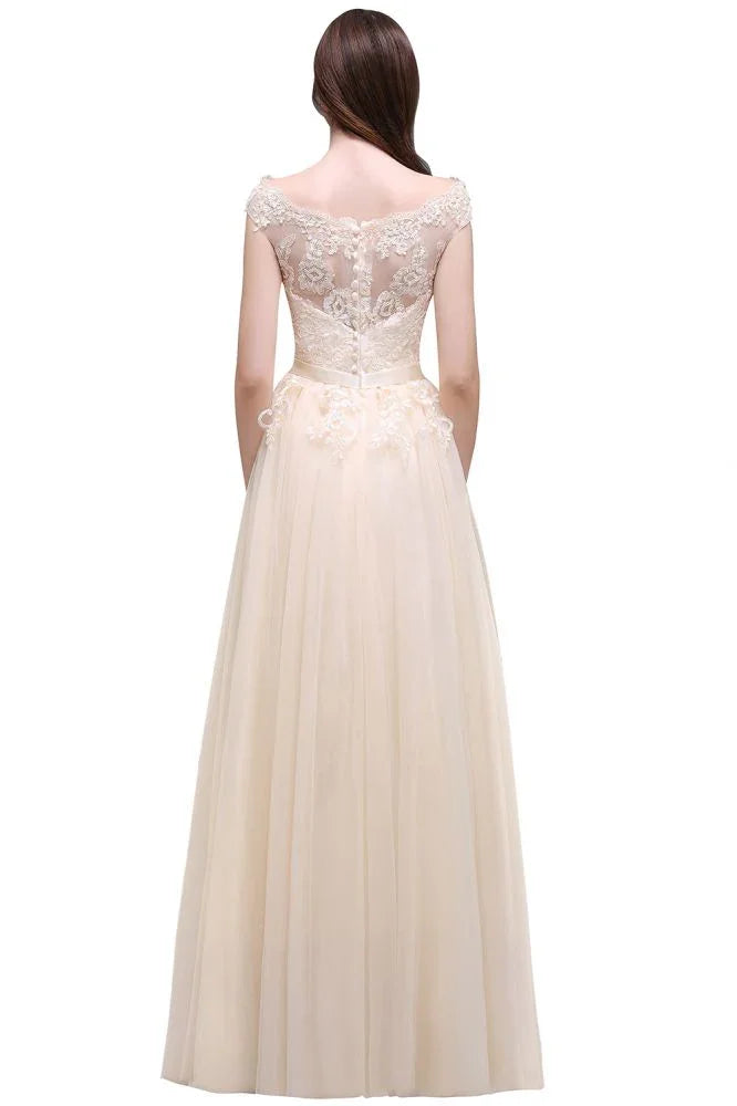 Robe de bal longue jusqu'au sol en tulle avec appliques en dentelle en ligne A