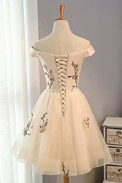 A-Linie Tüll Kurzes Ballkleid Homecoming-Kleid mit Stickerei