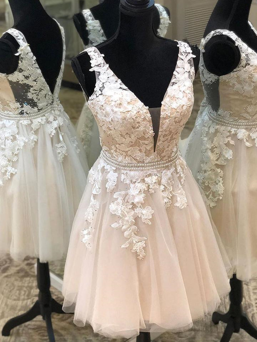 Vestidos curtos de baile de finalistas formais com decote em V, renda floral, corte em A e costas descobertas para formatura e festa de receção