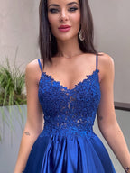Robes de bal longues au sol en satin, sans manches, à fines bretelles spaghetti, coupe droite/élégante