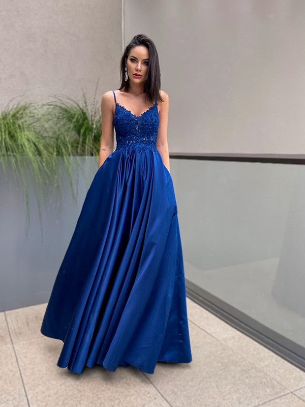 Robes de bal longues au sol en satin, sans manches, à fines bretelles spaghetti, coupe droite/élégante