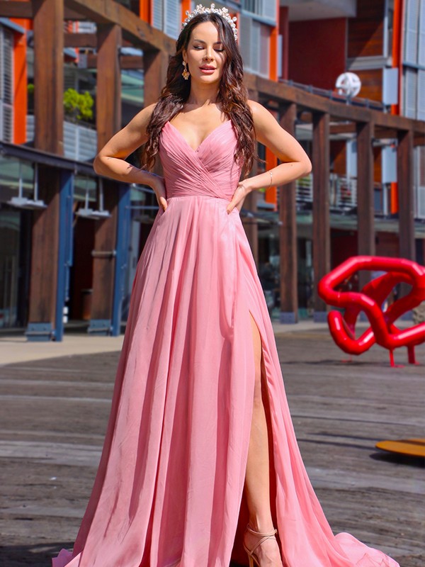 Abito da cerimonia senza maniche con spalline sottili, arricciato in chiffon elegante a linea ad A