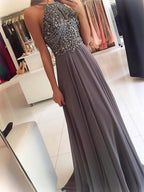 Abito da cerimonia a linea ad A/elegante senza maniche con collo all'americana e perline in chiffon