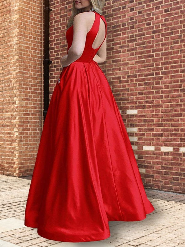 Abito da sera lungo in raso con perline, senza maniche, con collo all'americana, linea a trapezio/elegante