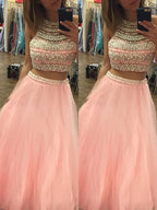 Abito da sera a due pezzi con gonna lunga in tulle, senza maniche, con collo all'americana, linea a A ed eleganti perline