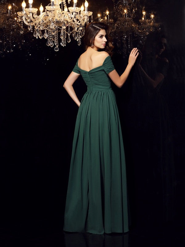 Abito da cerimonia lungo in chiffon senza maniche, con scollo a barca arricciato, linea a trapezio/elegante