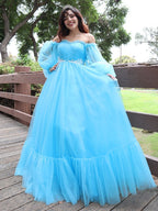 Abito da cerimonia lungo a linea ad A/elegante con maniche lunghe, scollo a spalle scoperte e applicazioni in tulle