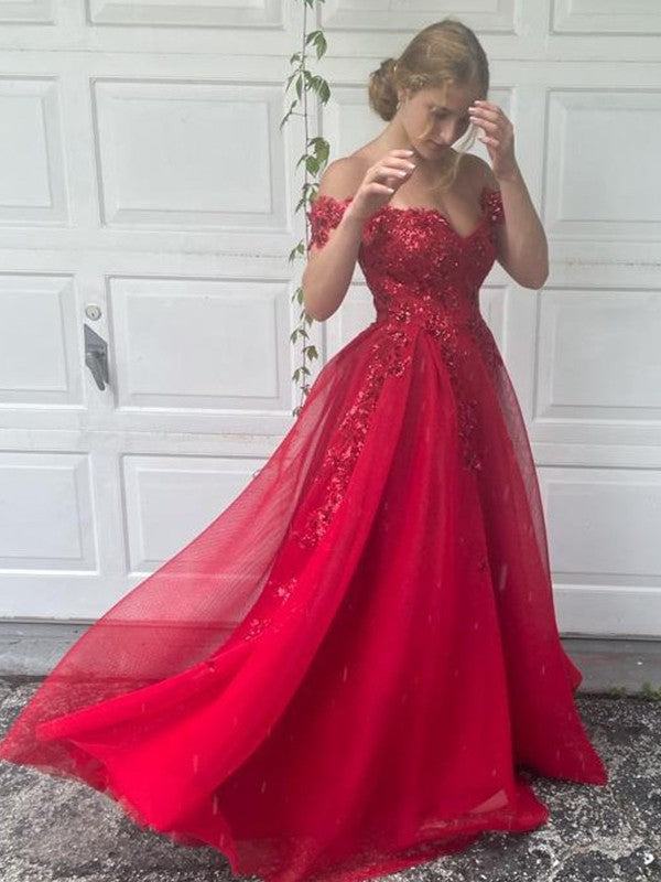 Abito da sera lungo fino a terra senza maniche con scollo a spalle scoperte, applicazioni in tulle, linea a trapezio/elegante
