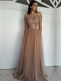 Robes de bal longues en tulle avec appliques, sans manches, décolletées épaules dénudées, coupe en A/élégante