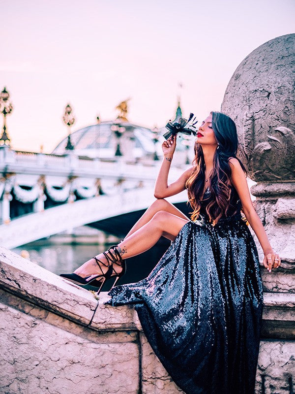 Abito da sera senza maniche con spalline sottili a linea ad A e volant eleganti