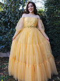 Abito da cerimonia lungo a linea ad A/elegante in tulle con perline, scollo a spalle scoperte e maniche lunghe fino a terra