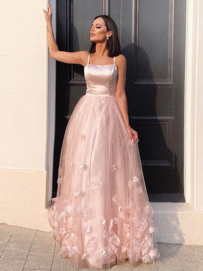 A-Line/Elegant Tulle Hand-Made Flower Straps Floor-Length Sleeveless Prom Dresses