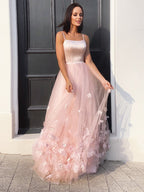 Robes de bal longues au sol sans manches à bretelles fleuries faites main en tulle élégantes et en ligne A