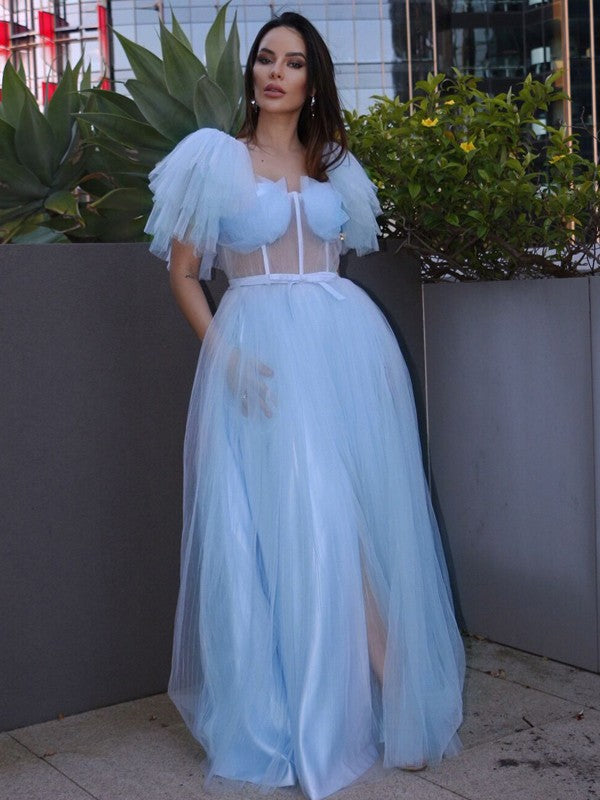 Abito da cerimonia lungo fino a terra con balze di tulle a linea ad A, maniche corte quadrate ed elegante