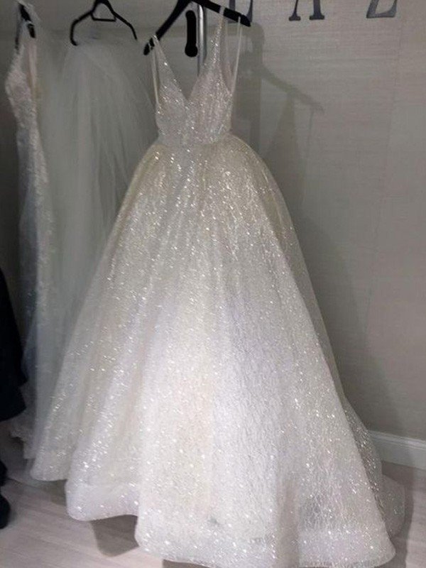 Robes de bal sans manches en tulle élégantes à encolure en V et coupe en A