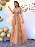 Robes de bal longues au sol en tulle élégant, sans manches, à fines bretelles spaghetti, ornées de perles, coupe en A